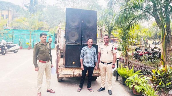 पहाड़ मंदिर के पास तेज आवाज में बज रहा डीजे जब्त