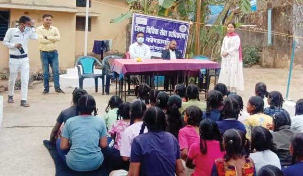  छात्र-छात्राओं को दी कानूनी जानकारी