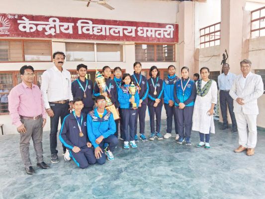 कलेक्टर की अध्यक्षता में केन्द्रीय विद्यालय प्रबंधन समिति की बैठक