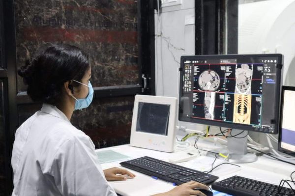 जिला अस्पताल में बढ़ रही  है स्वास्थ्य सुविधाएं