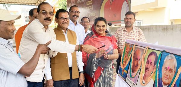 मोदी को तीसरी बार सत्ता में लाने गाँव चलो घर चलो अभियान