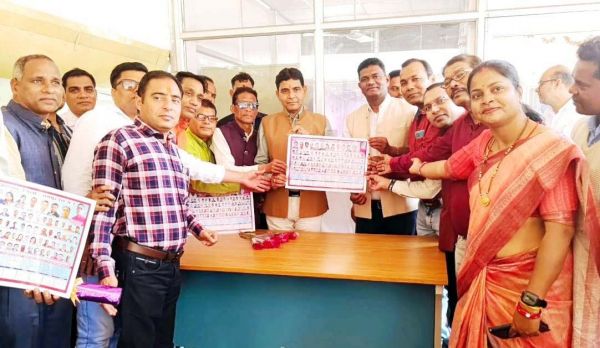 मंत्री टंकराम ने छग टीचर्स एसो. के कैलेण्डर का किया विमोचन