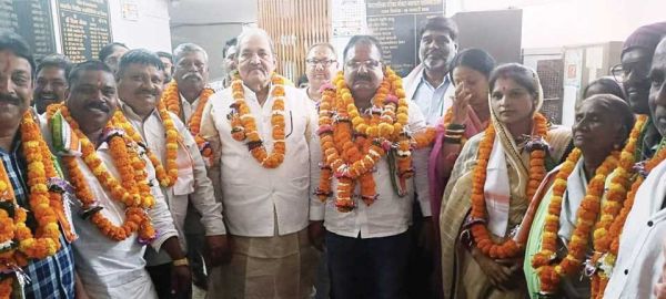 नवापारा नगर पालिका में अविश्वास प्रस्ताव ध्वस्त, धनराज मध्यानी बने रहेंगे अध्यक्ष