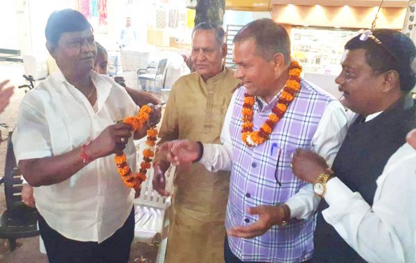 आजाद चौक में भरत का स्वागत