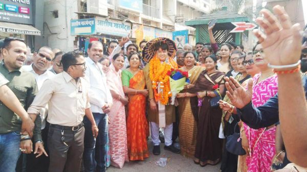 धमतरी पहुंचने पर प्रदेश महामंत्री रामू रोहरा का स्वागत