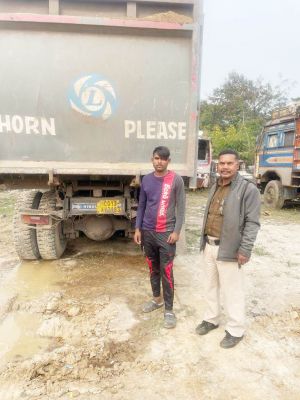 अवैध खनिज परिवहन, 3 वाहन पकड़ाए