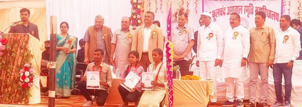 फूलचंद अग्रवाल कॉलेज में वार्षिकोत्सव 
