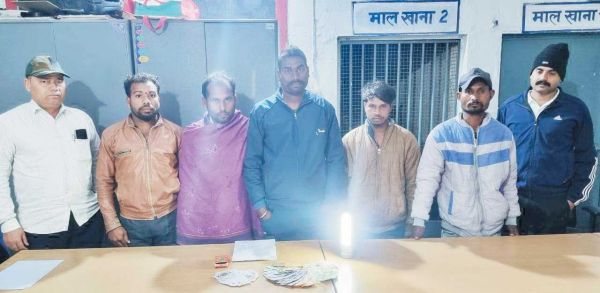 5 जुआरी गिरफ्तार, नगदी जब्त