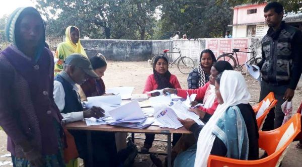 सुदूर वनांचल क्षेत्र में भी महतारी वंदन योजना को लेकर दिखा उत्साह