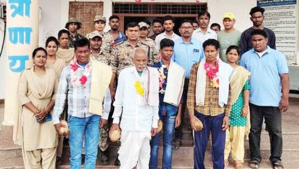  शहीदों के परिवार का सम्मान