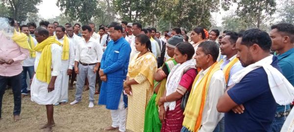 मद्देड में भूमकाल दिवस पर शहीद गुण्डाधुर को किया याद