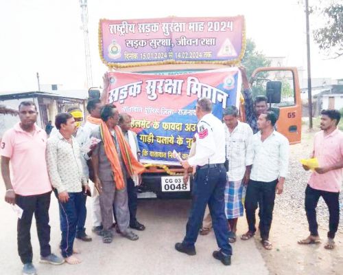 यातायात रथ शहरी व ग्रामीण क्षेत्रों में किया भ्रमण