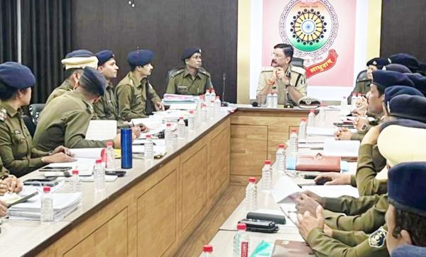 बार-क्लब समय पर बंद हों, अवैध खनन-परिवहन की संयुक्त जांच करें