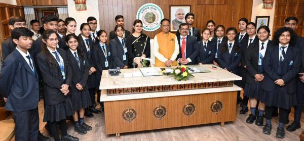  विद्यार्थियों ने किया विधानसभा का शैक्षणिक भ्रमण 