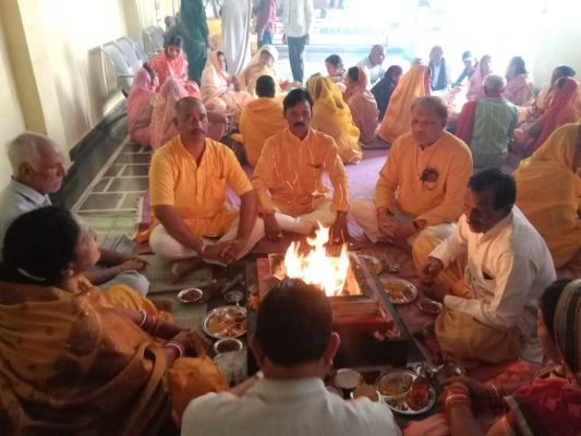 बसंत पंचमी पर पांच कुण्डीय गायत्री महायज्ञ