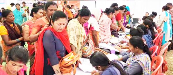 महतारी वंदना योजना : लाख से अधिक ने दिया आवेदन