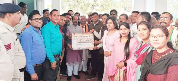 डिप्टी सीएम साव ने किया सहायक शिक्षक समग्र शिक्षक फेडरेशन के वार्षिक कैलेंडर का विमोचन