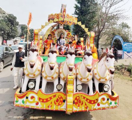 माता परमेश्वरी जयंती पर शोभायात्रा