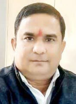 मोदी की गारंटी का इंतजार कर रहे कर्मचारी - राजेश