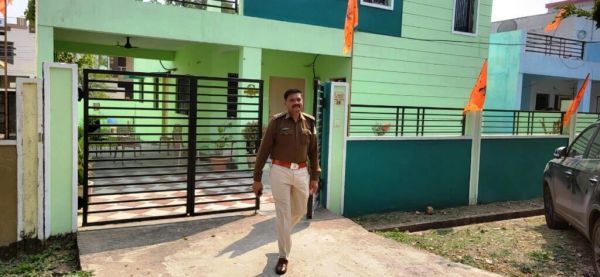 कोयला व्यापारी के घर नगदी जेवर सहित 24 लाख की चोरी