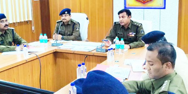 असामाजिक तत्वों के खिलाफ कार्रवाई करने अभियान
