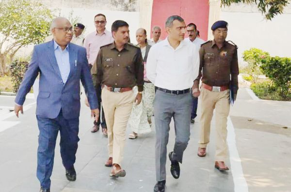 न्यायाधीश, कलेक्टर-एसपी ने बंदियों को मिलने वाली सुविधाओं की ली जानकारी