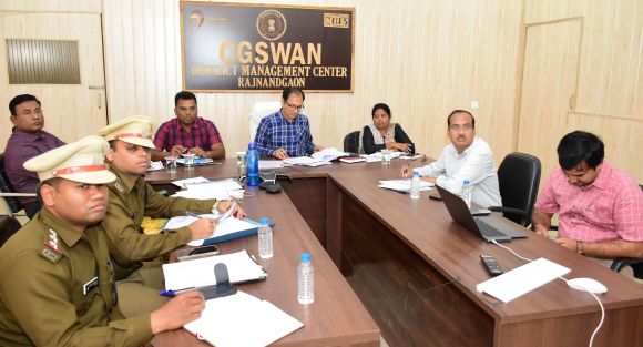 मुख्य सचिव ने ली कलेक्टर्स की बैठक