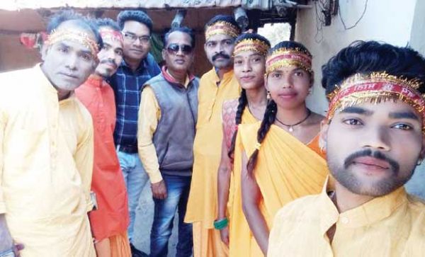 स्थानीय बोली में लघु फिल्म बना लोगों को कर रहे जागरूक