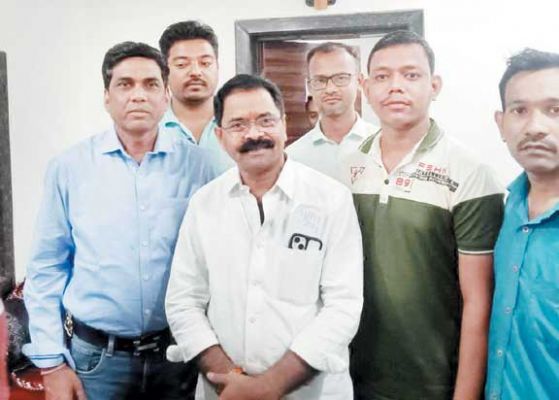 विधायक से समस्या निराकरण की मांग