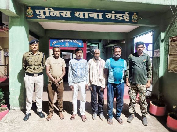 4 जुआरी पकड़ाए