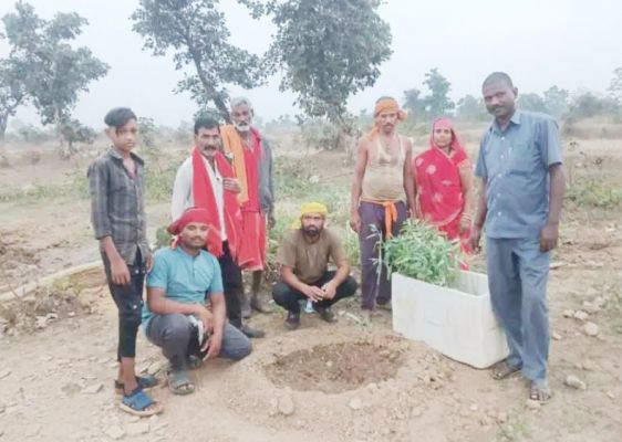 पर्यावरण संरक्षण को लेकर पौधारोपण