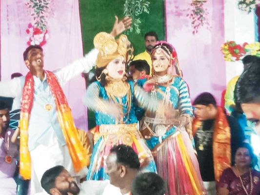 बाबा श्री श्याम के वार्षिक उत्सव में उमड़े भक्त