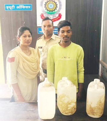 अवैध शराब पर कार्रवाई में 8 आरोपियों से शराब जब्त 