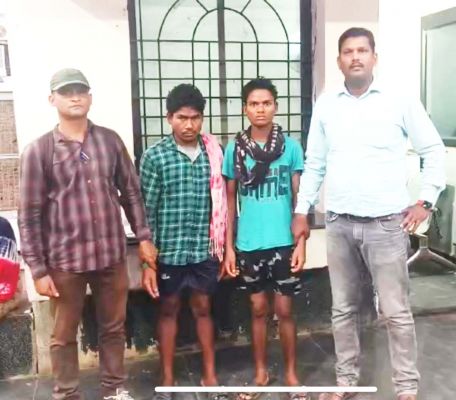 अरनपुर से दो नक्सली गिरफ्तार