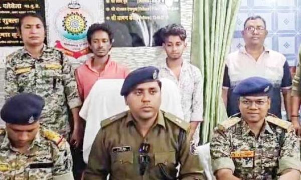  एक करोड़ की बीमा राशि हड़पने नानी को सांप से डसवाया, नाती समेत 3 बंदी