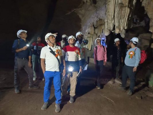 कांगेर घाटी में 2 दिनी गुफाओं पर आधारित कार्यशाला 