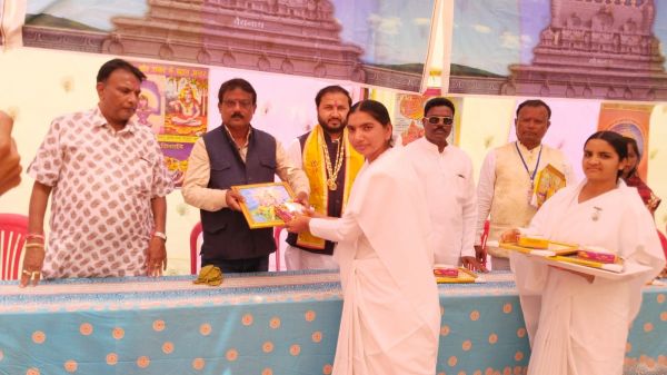 कर्णेश्वर महादेव मेला में आध्यात्मिक  चित्र प्रदर्शनी-दिव्य शिव दर्शन झांकी