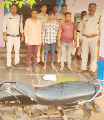 गांजा संग 3 आरोपी गिरफ्तार 