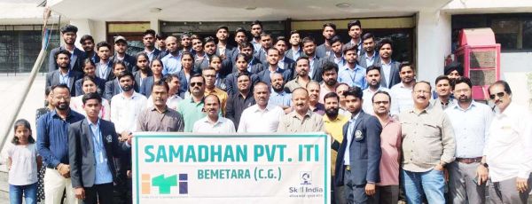 आईटीआई के विद्यार्थियों का शैक्षणिक भ्रमण
