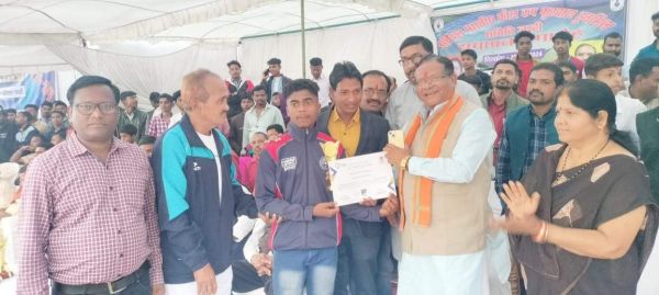 फुटबॉल : सिवान बिहार ने मारी बाजी