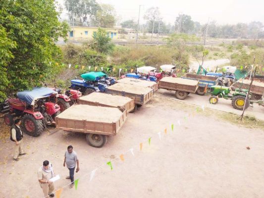 खनिजों के अवैध उत्खनन एवं परिवहन करते 10 वाहन जब्त