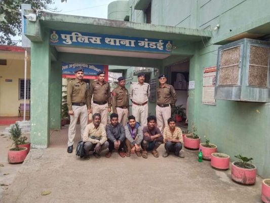5 मवेशी तस्कर पुलिस के हत्थे चढ़े