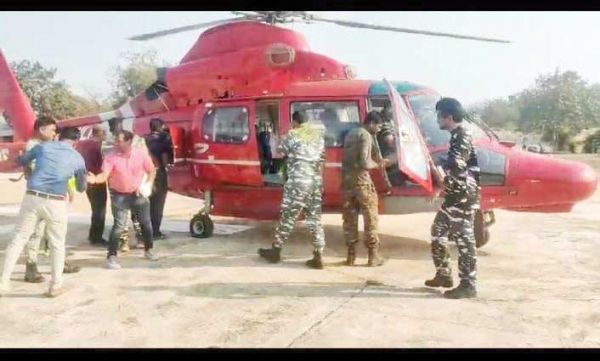 हेलीकॉप्टर से जगरगुण्डा भेजा बोर्ड परीक्षा का पेपर