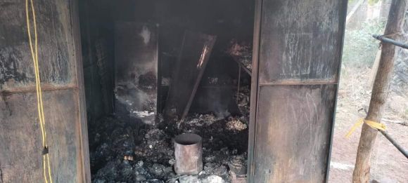किराना दुकान में आग, सामान खाक