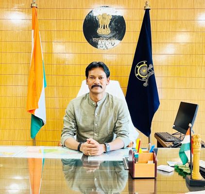 नए कलेक्टर कुमार लाल  चौहान ने संभाला पदभार