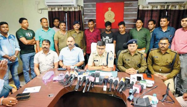  फिरौती के लिए अपहरण, बोलेरो से कुचलकर हत्या