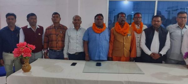 सेवानिवृत्त कर्मियों के लिए विदाई समारोह 