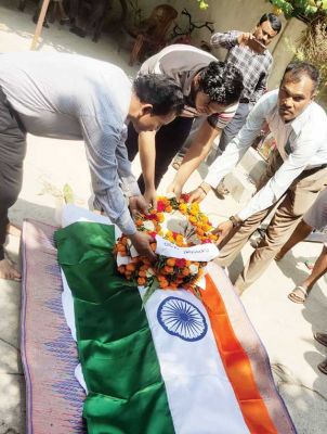 पूर्व सैनिक दिलीप कुमार हीरा का निधन, दी श्रद्धांजलि