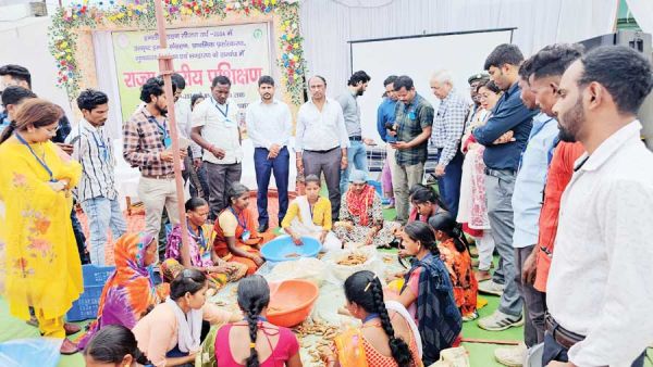टाटामारी में दो दिनी इमली प्रसंस्करण शिविर, 350 लोगों ने लिया हिस्सा
