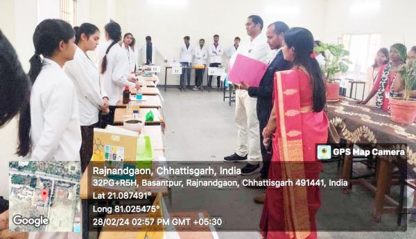 साइंस कॉलेज में व्याख्यान व स्पर्धाएं